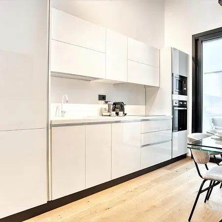 Apartment Winter Garden - Isola - Via Pastrengo Milan