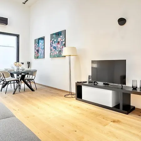 Apartment Winter Garden - Isola - Via Pastrengo