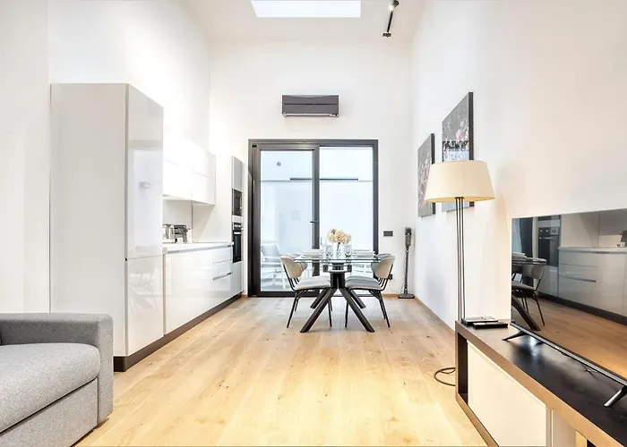 Hostmate - - Pastrengo - Isola Milan